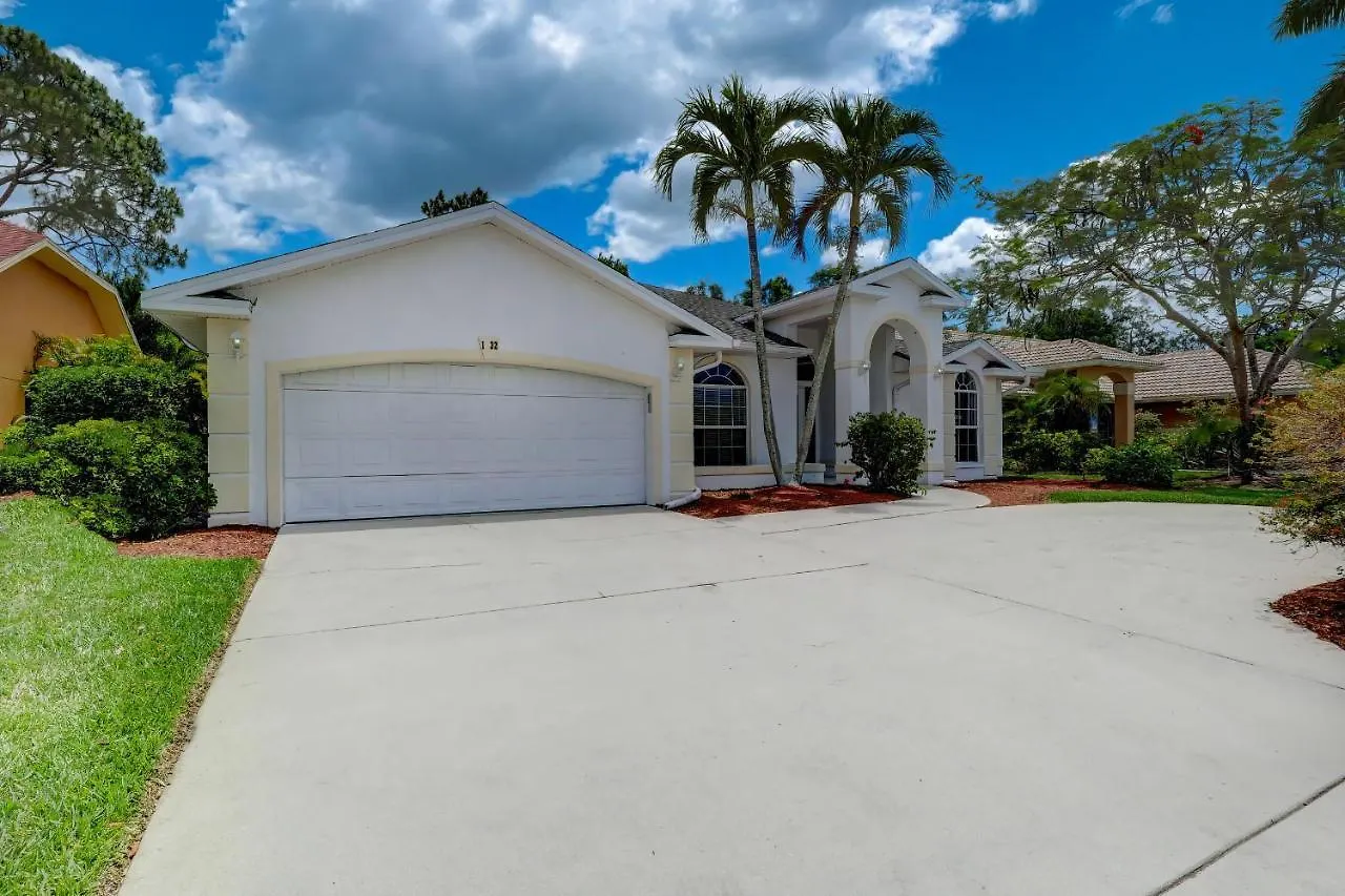 Piccadilly House: Updated Retreat With Private Pool Near Downtown & Beaches Holiday home Naples