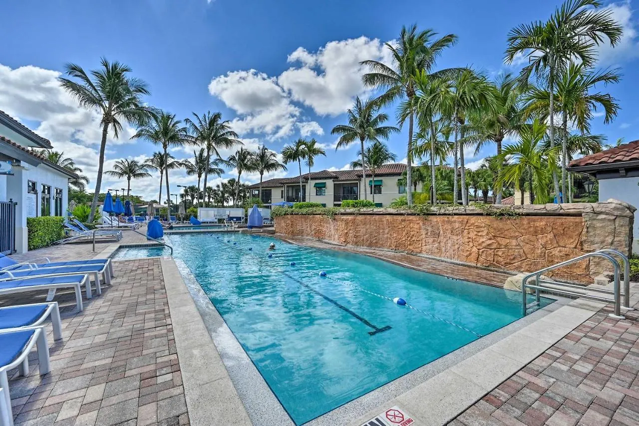 Luxe Bay Near Fifth Ave! North Naples