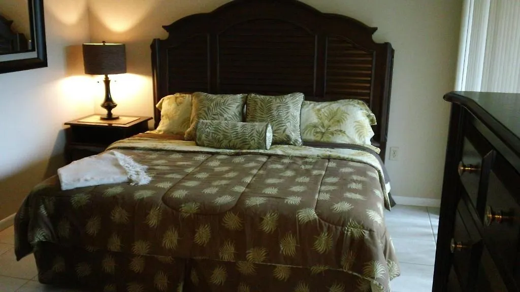 Wiggins Pass Aparthotel 4*