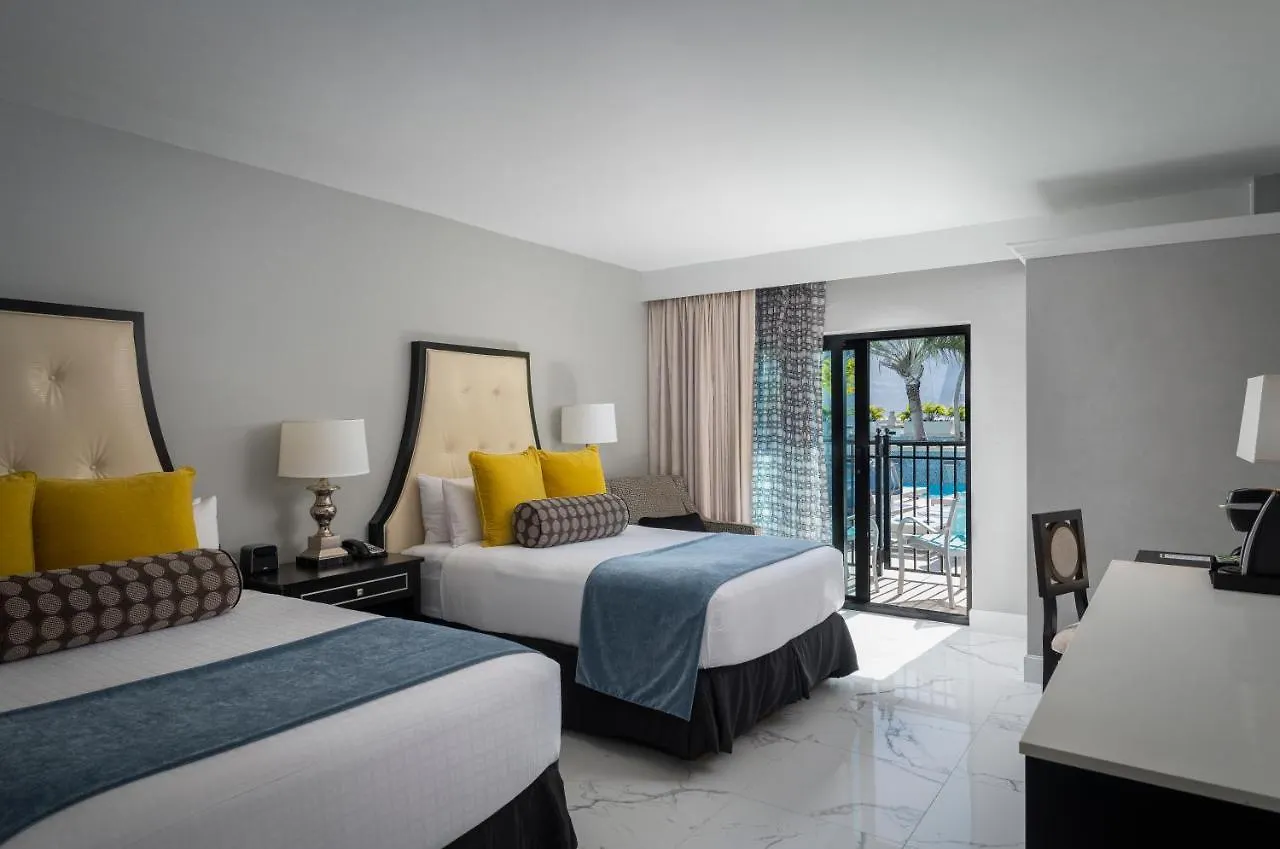 On Fifth Hotel Naples