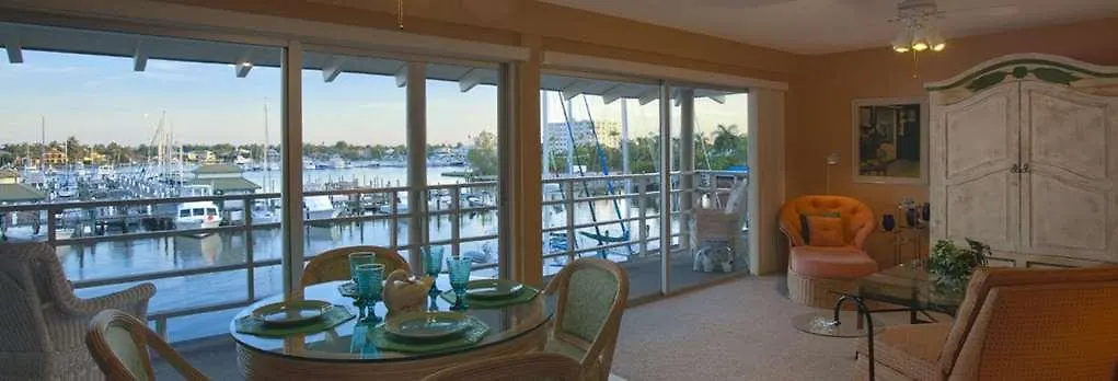 Cove On Bay Hotel North Naples