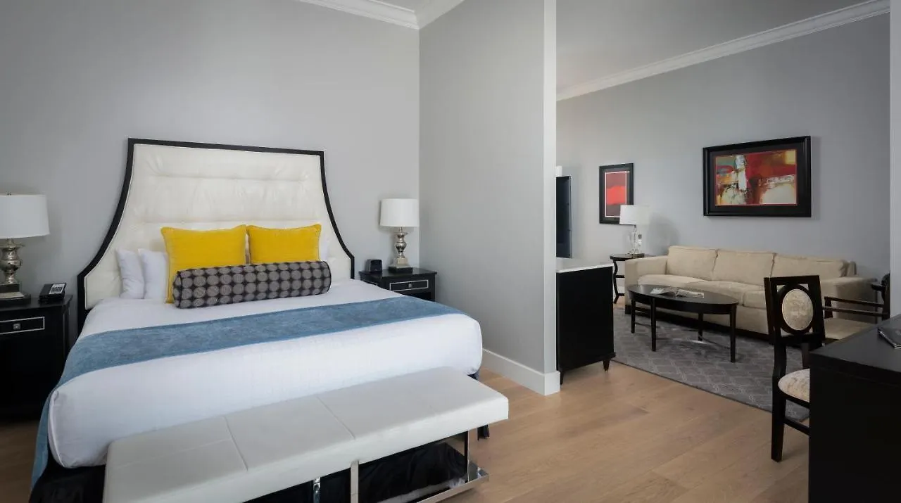 On Fifth Hotel 4*