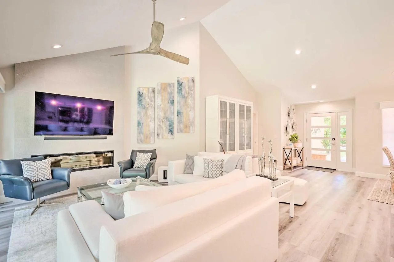 Luxury - Walk To Vanderbilt Beach! North Naples