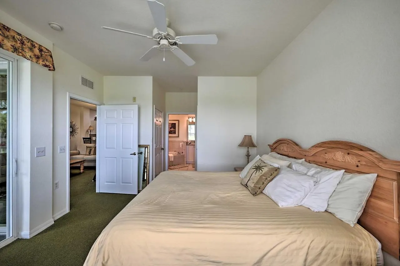 With Golf View And Resort-style Amenities North Naples