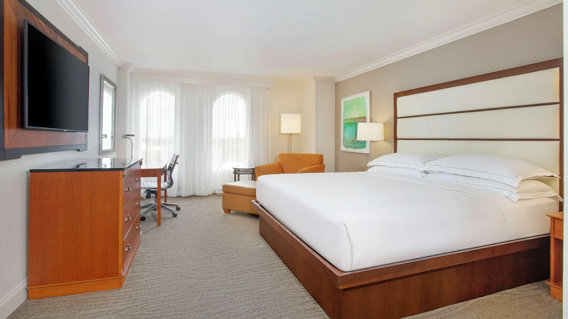מלון Hilton North Naples