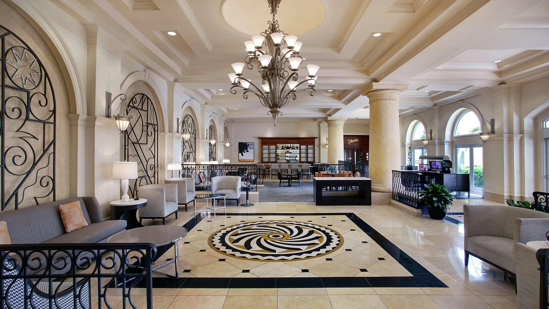 מלון Hilton 4*