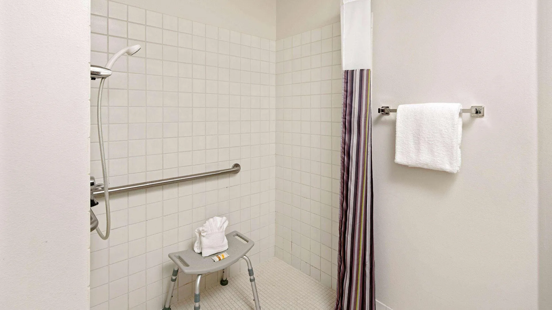 La Quinta By Wyndham Naples East Hotel 3*
