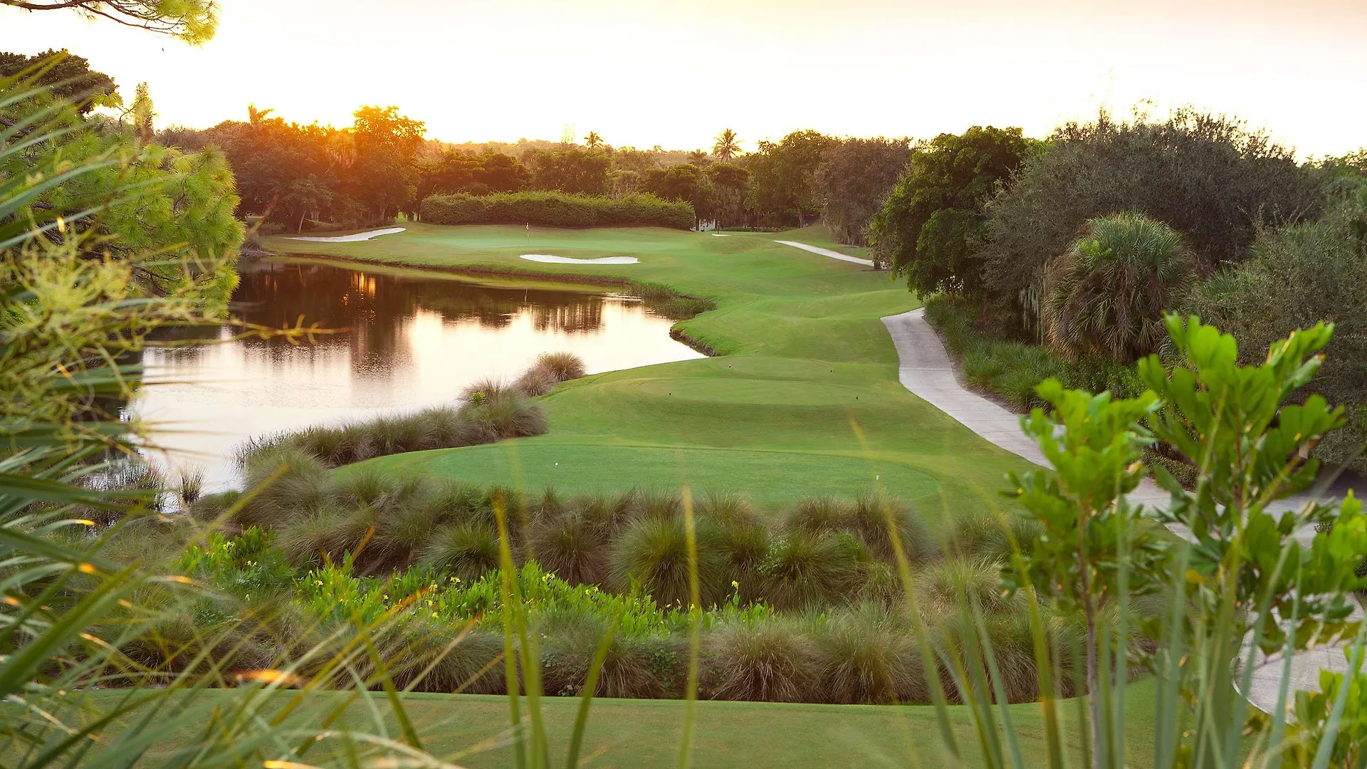 La Playa Beach & Golf Resort, A Noble House Resort Naples Park