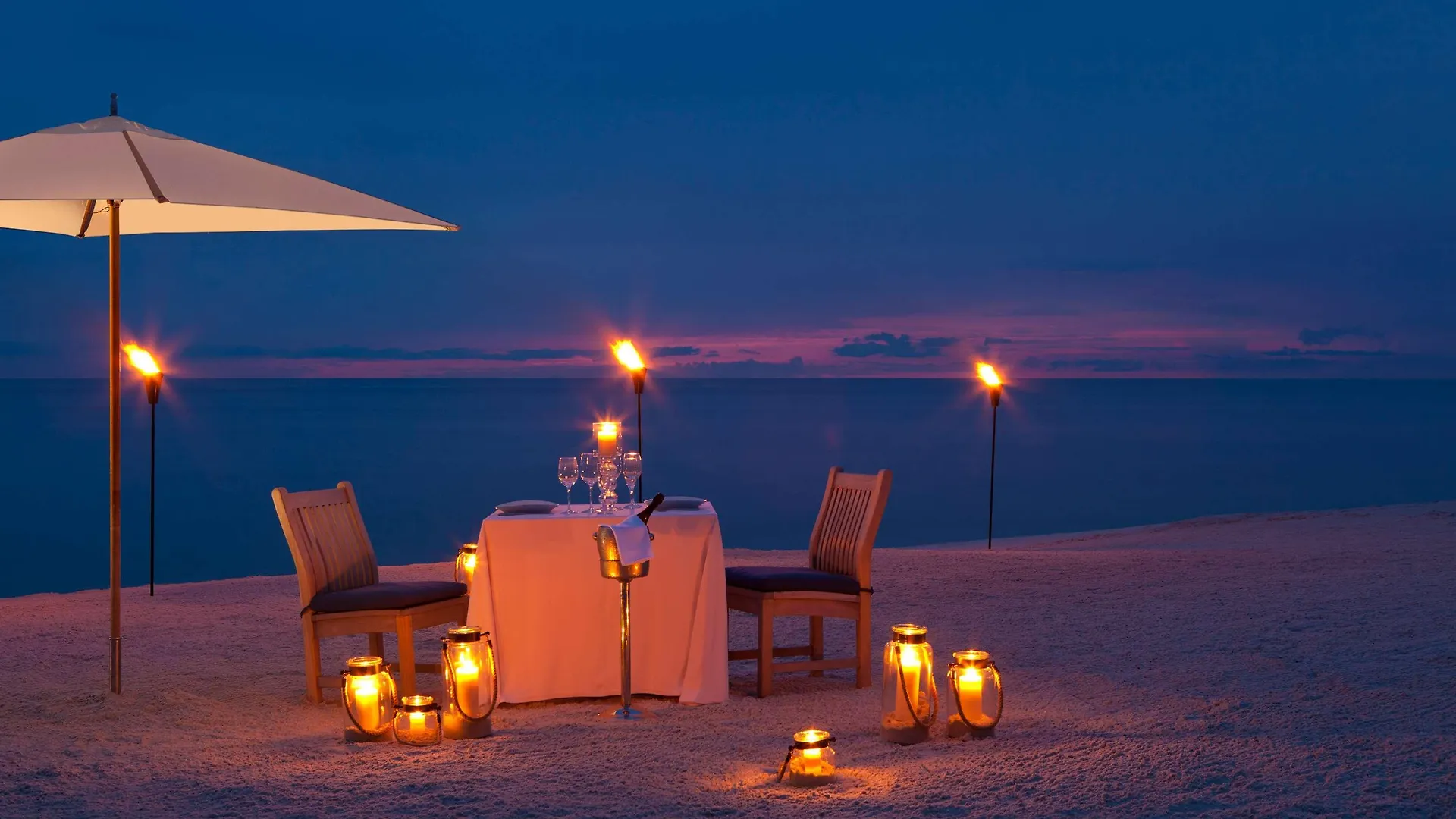 La Playa Beach & Golf Resort, A Noble House Naples Park