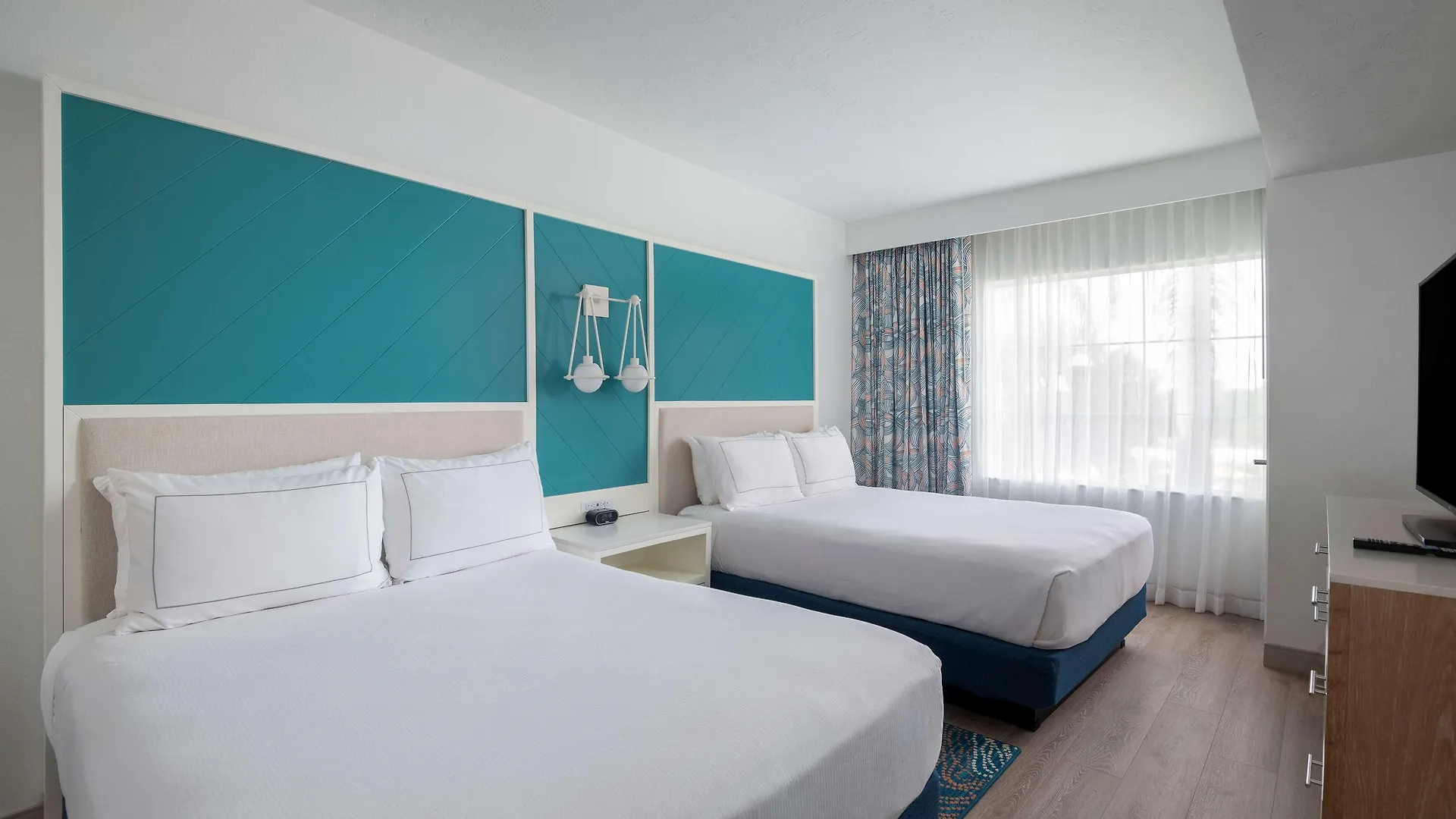 Doubletree By Hilton North Naples