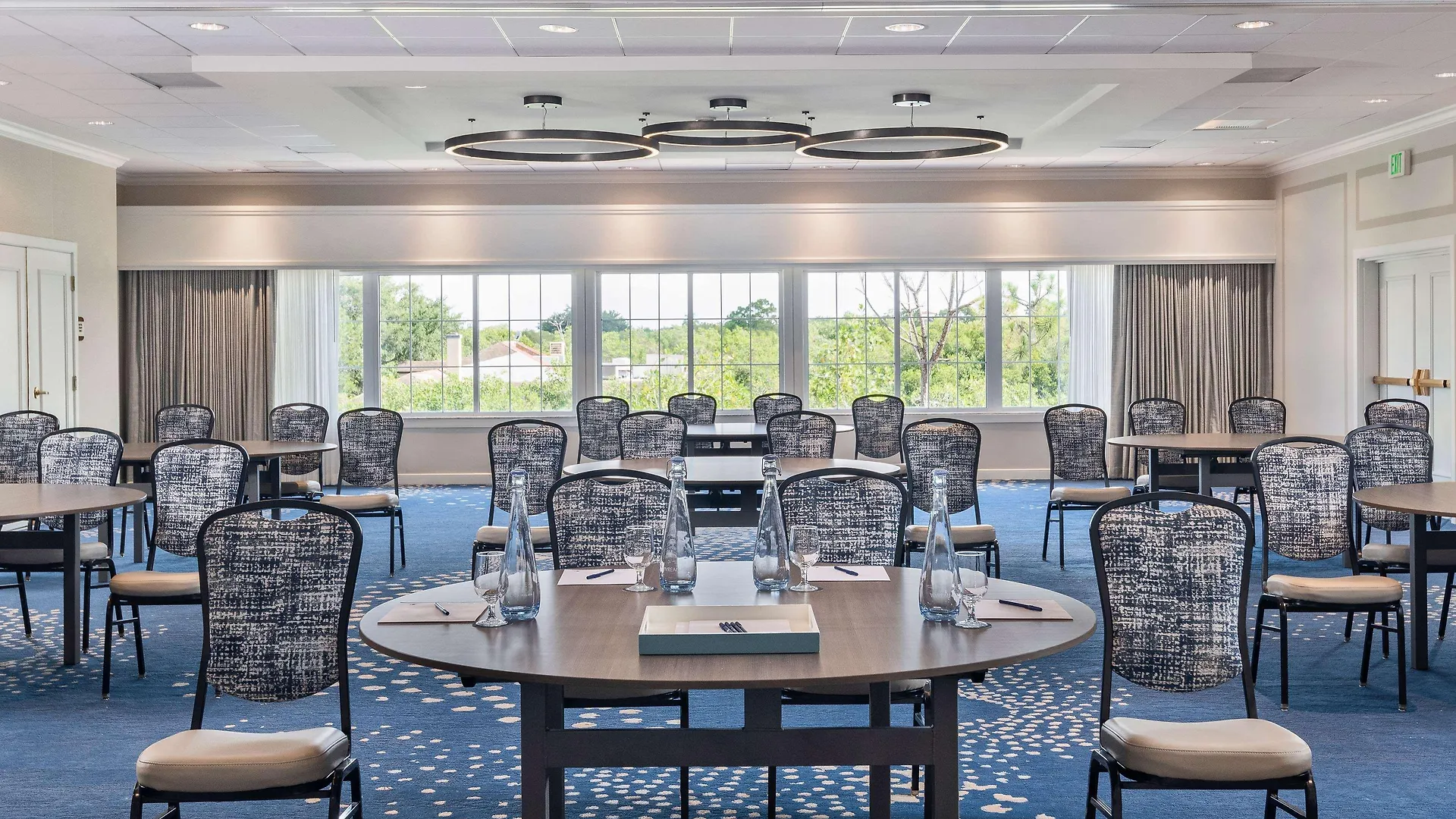 Doubletree By Hilton מלון