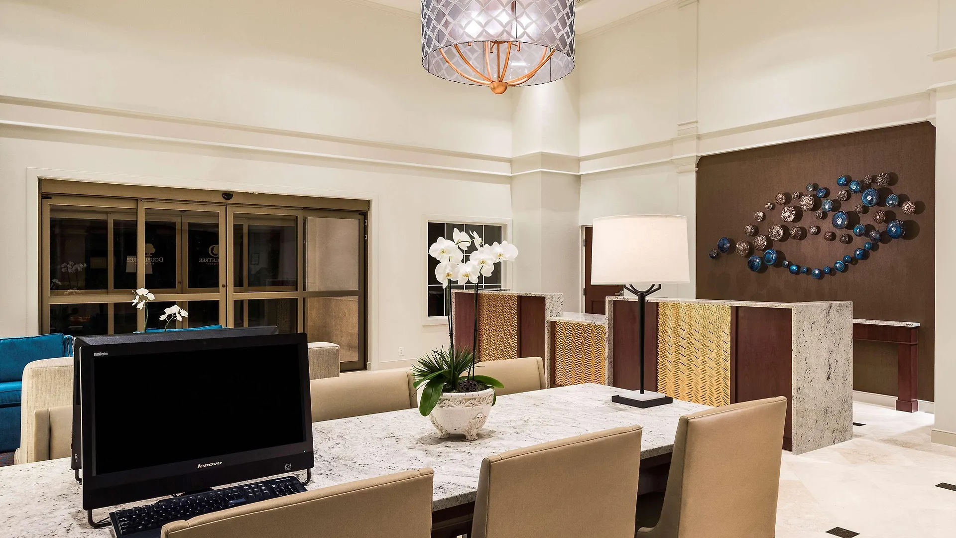 מלון Doubletree By Hilton 4*