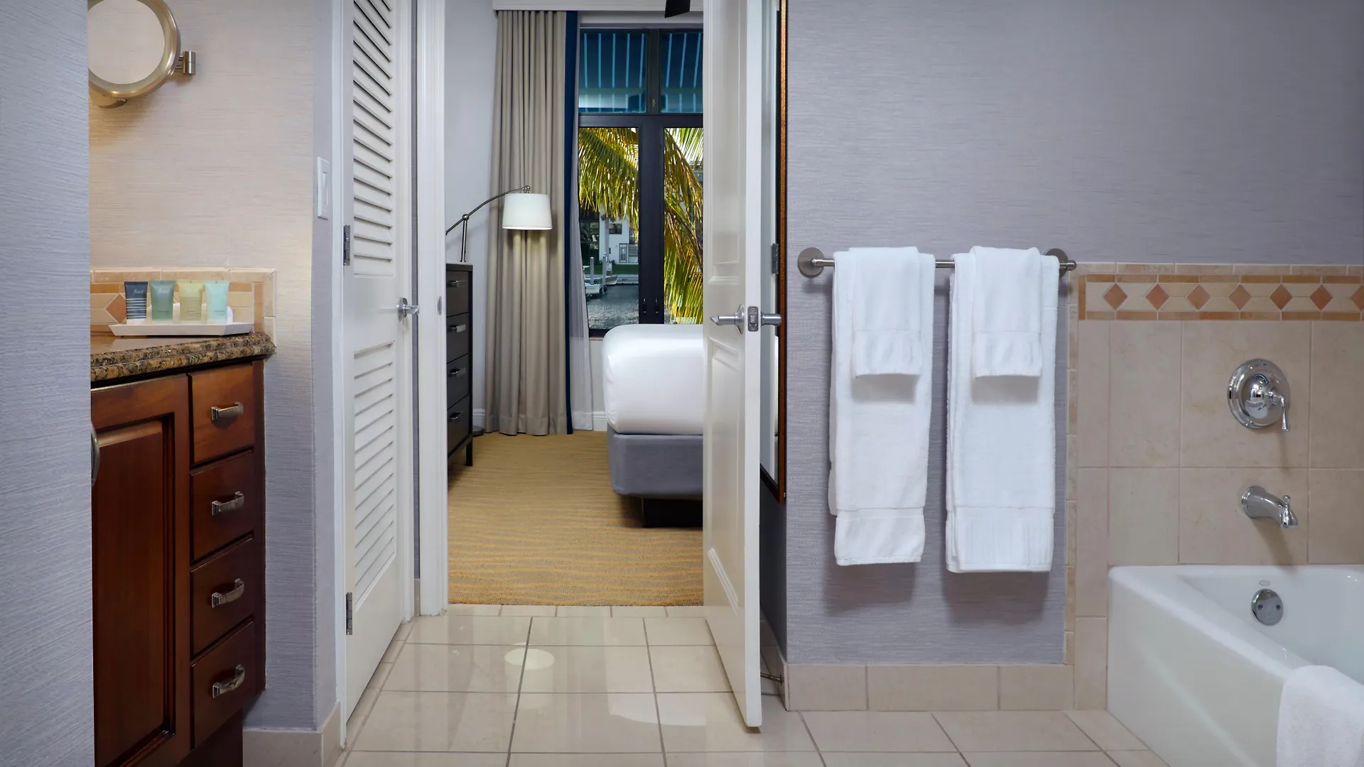 Resort Bay And Marina 4*