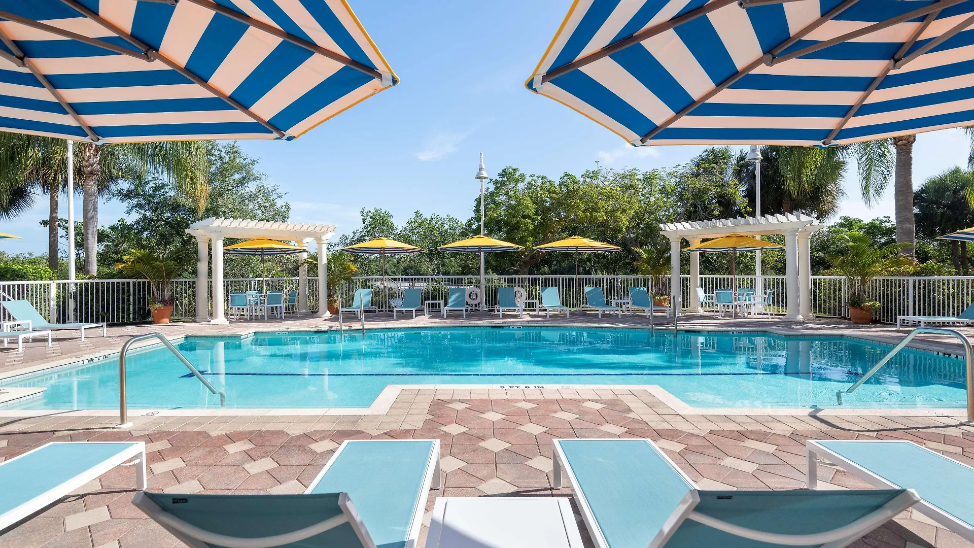 Doubletree By Hilton מלון North Naples