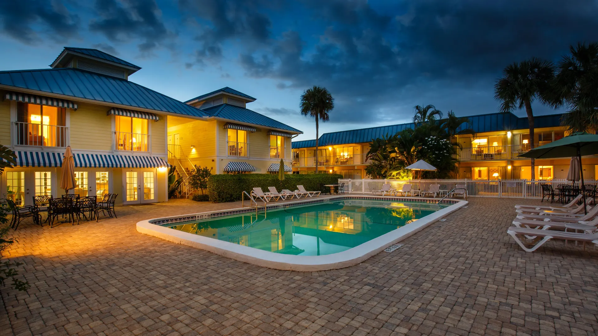 Hotel Garden North Naples