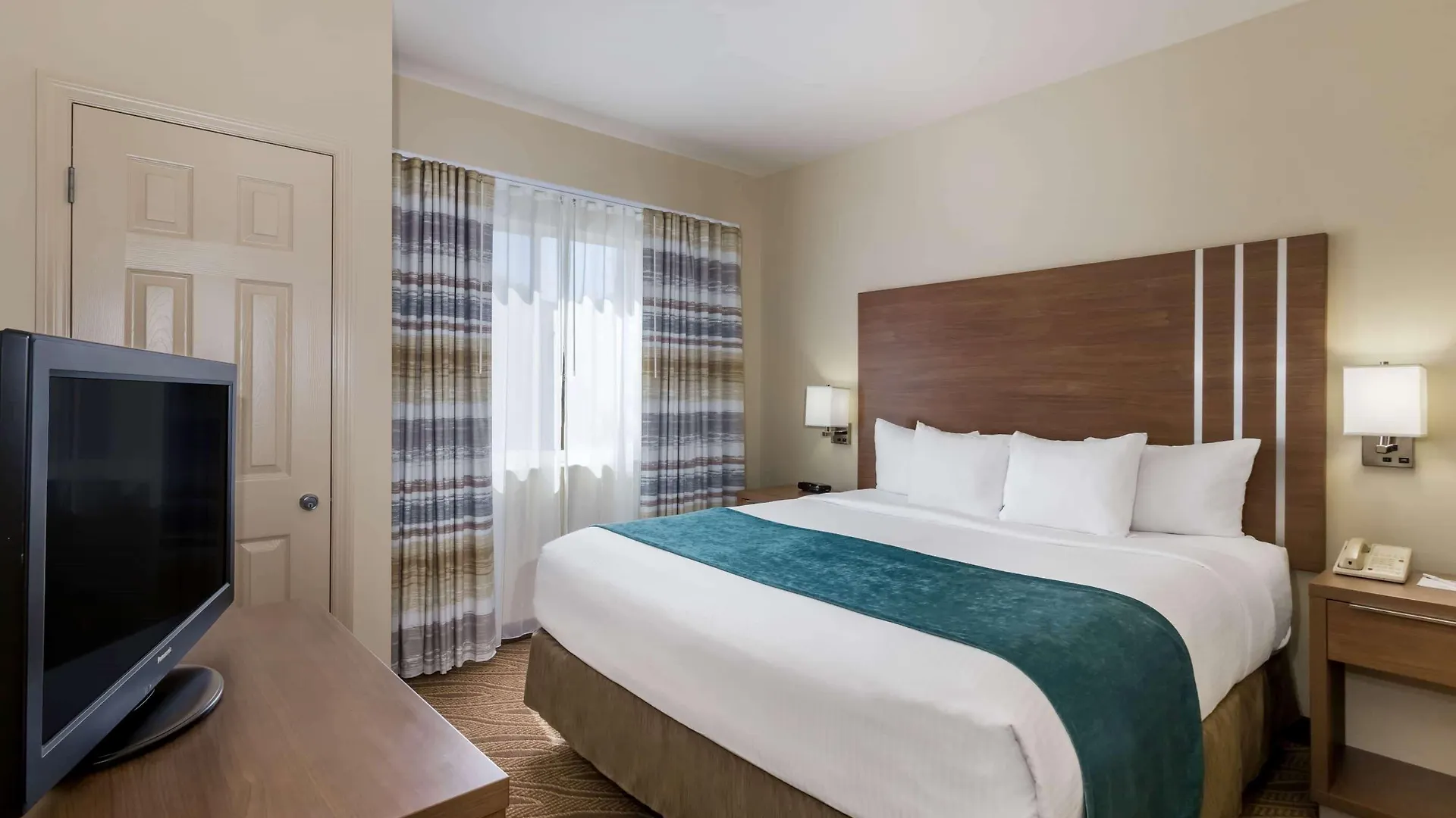 Hawthorn Extended By Wyndham Hotel North Naples