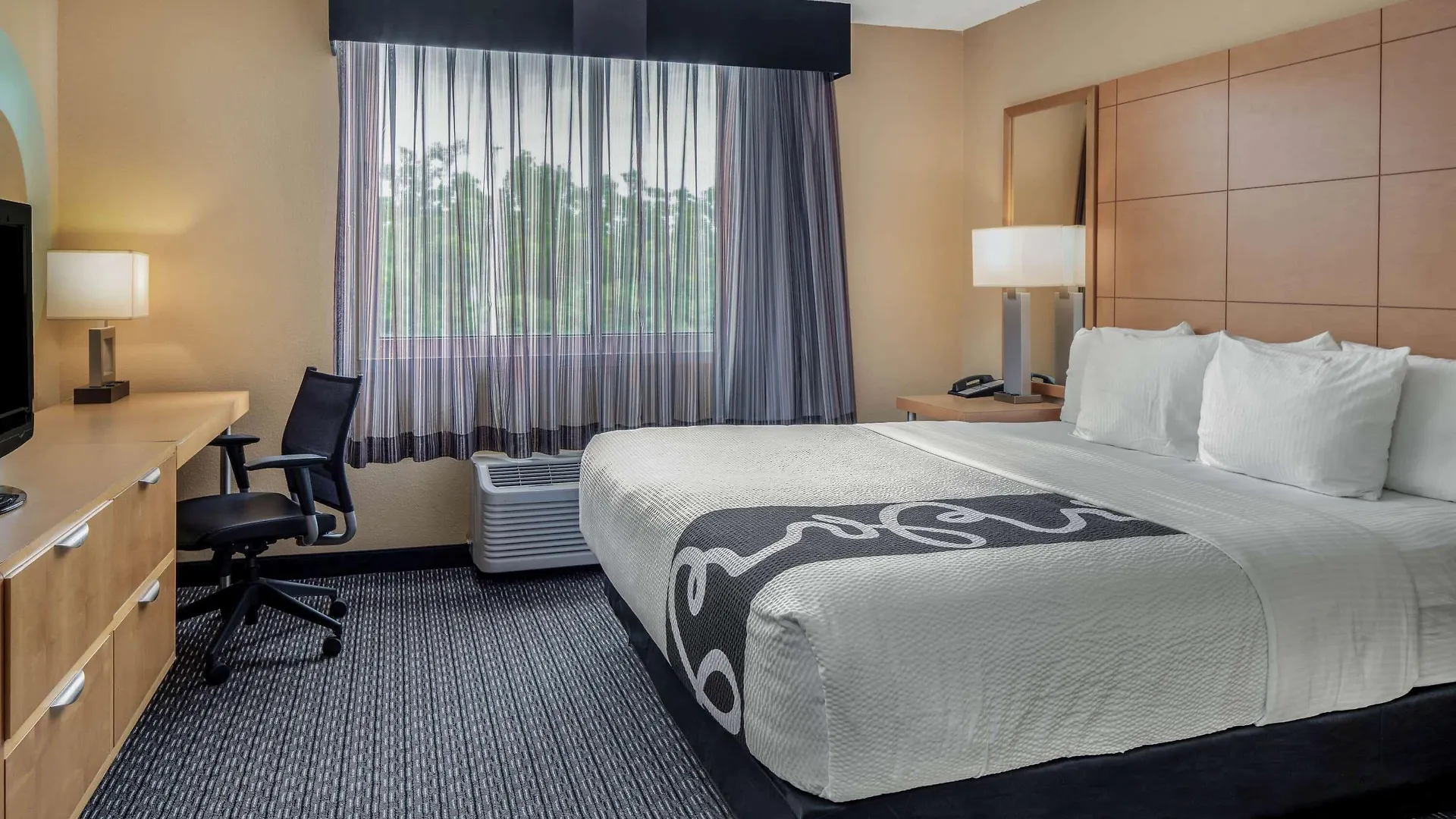 Hotel La Quinta By Wyndham Downtown 3*