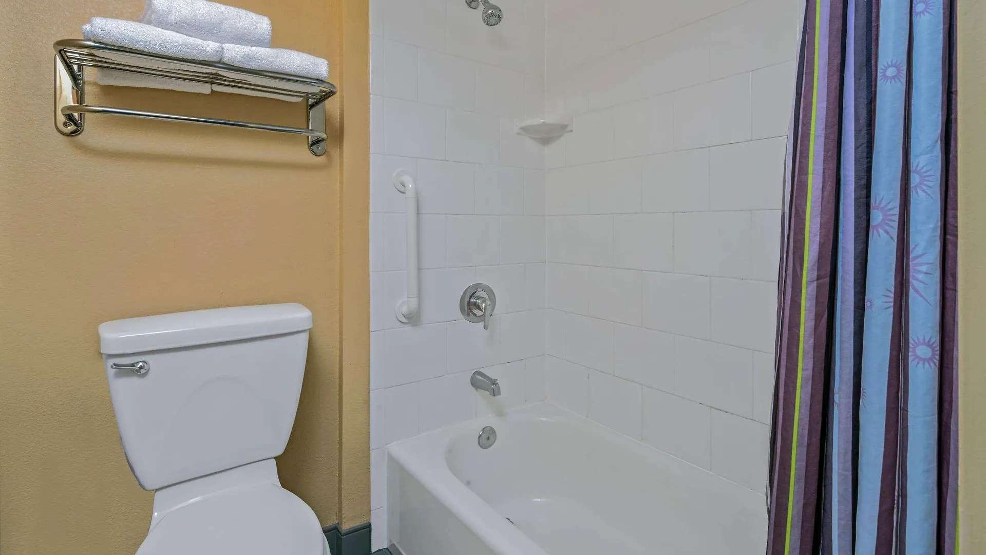 La Quinta By Wyndham Downtown Hotel North Naples
