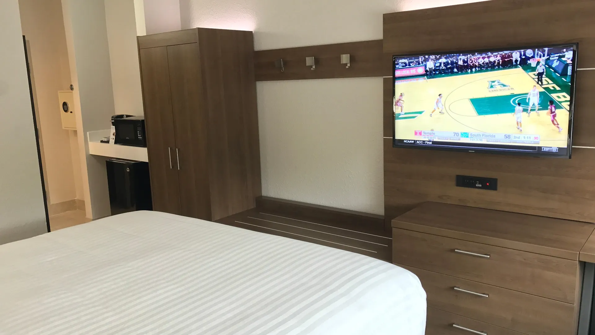 Express - South - I-75 By Ihg מלון North Naples