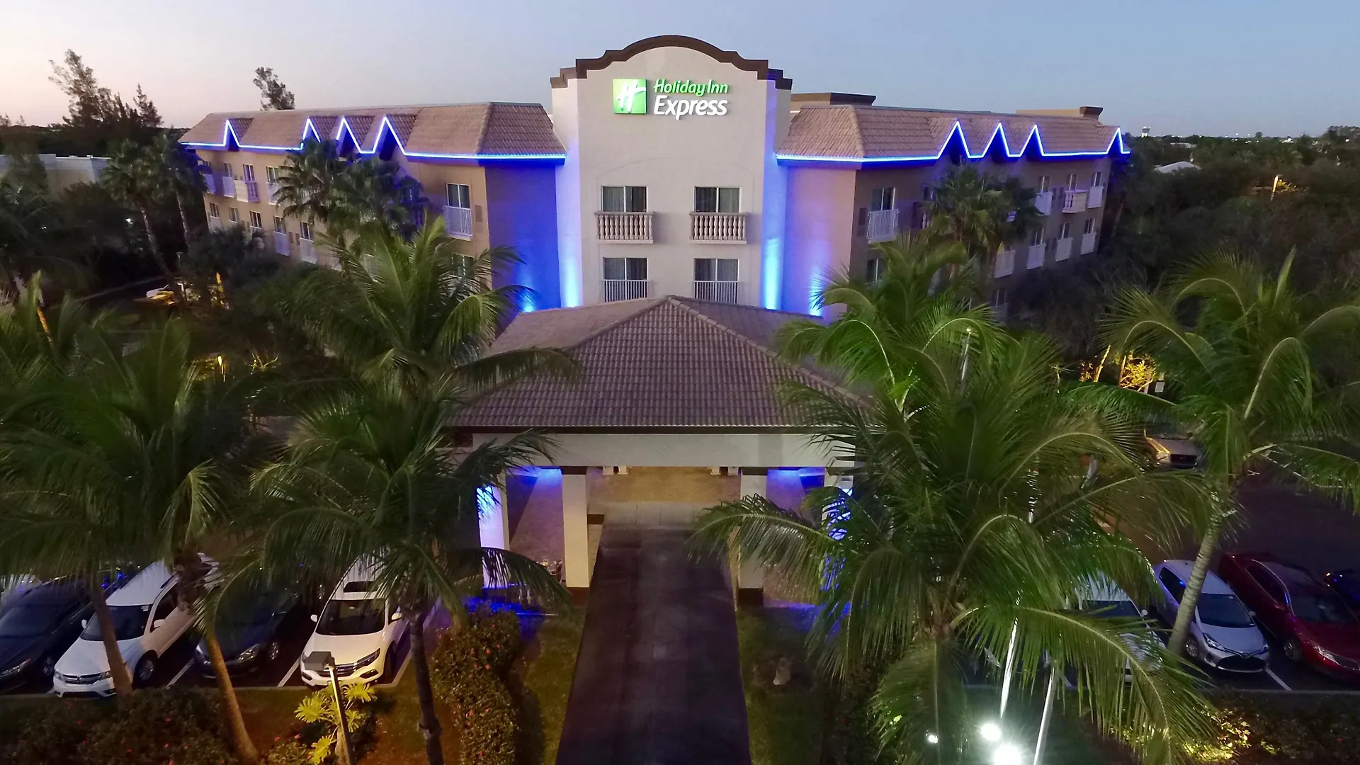 Otel Express & Downtown - 5th Avenue By Ihg North Naples