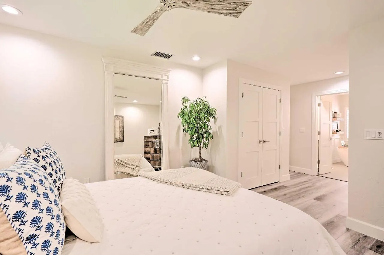 펜션 Luxury - Walk To Vanderbilt Beach! North Naples