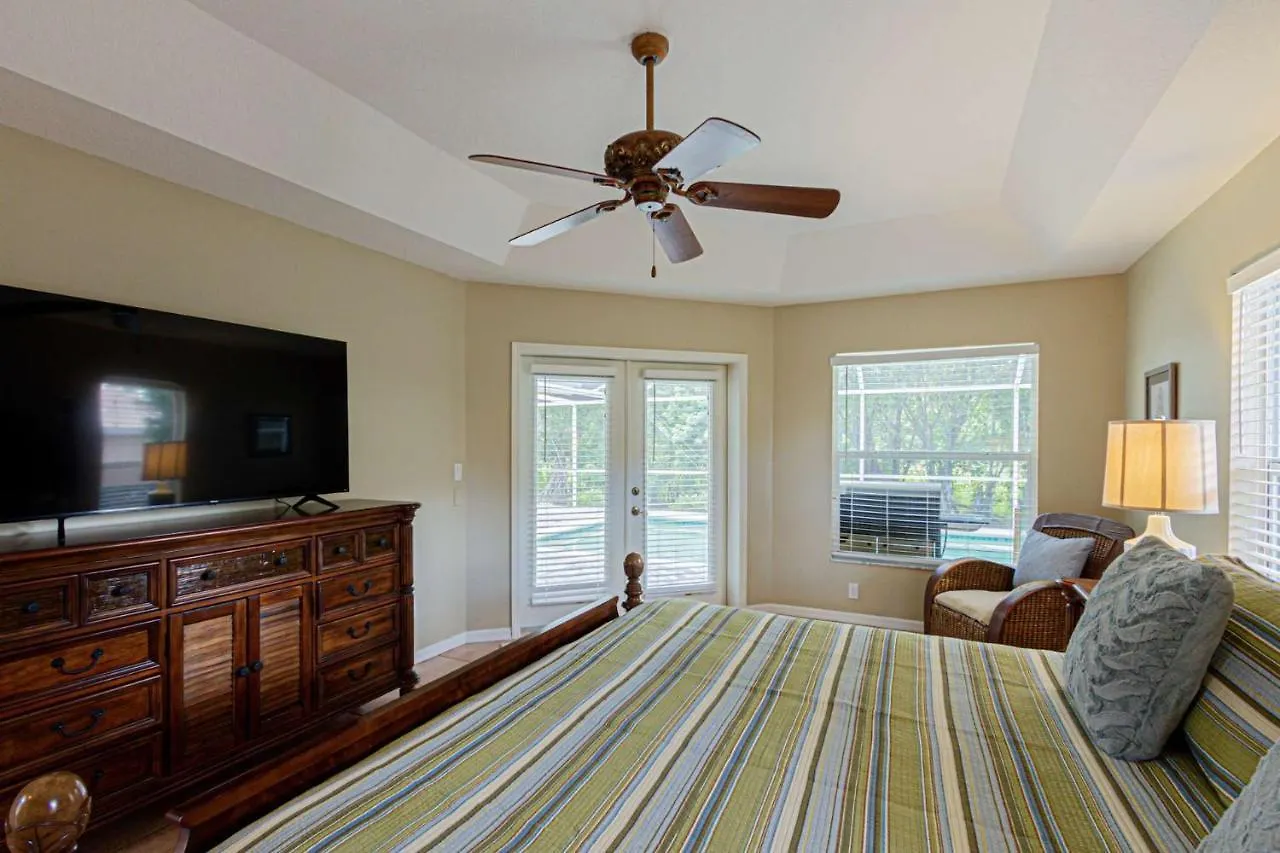 Briarwood- Vintage Ct North Naples