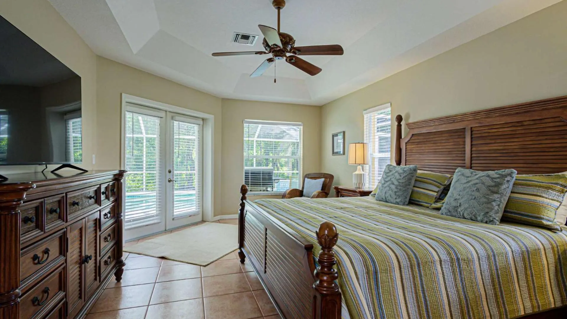 Briarwood- Vintage Ct North Naples