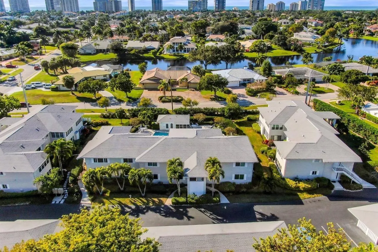 度假居 The Shore Club At Park Shore *