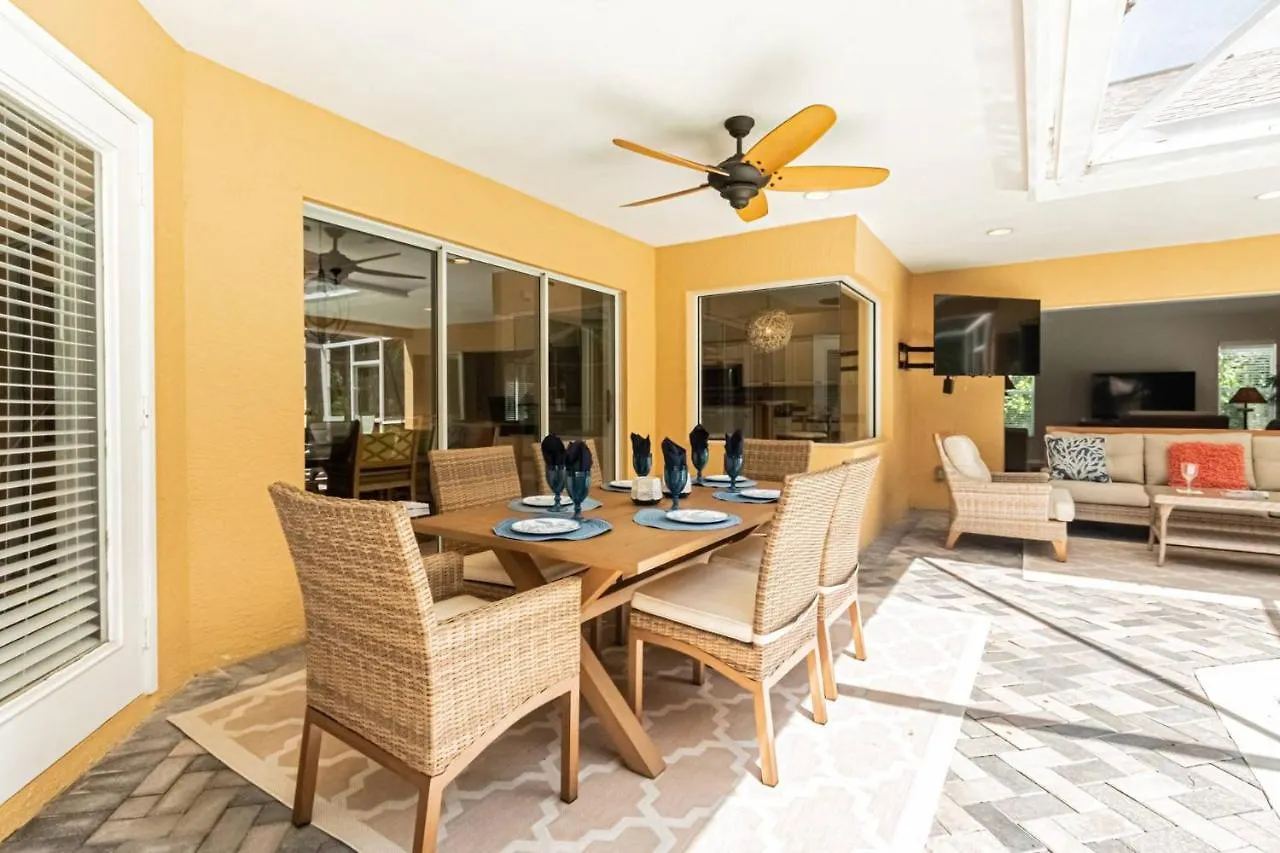 Briarwood- Vintage Ct North Naples