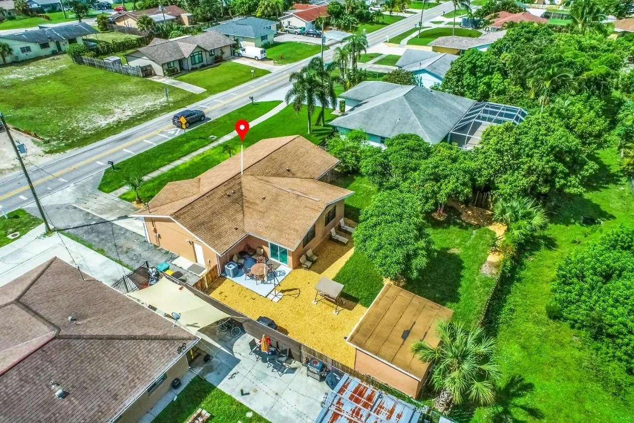 Mango House