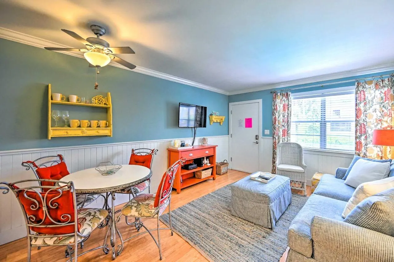 Apartmán With Pool Access Walk To Shopping And Beach! *