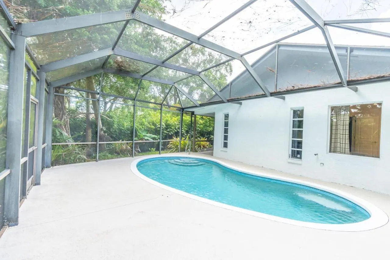 Newly Renovated Pool Home! Nyaraló North Naples