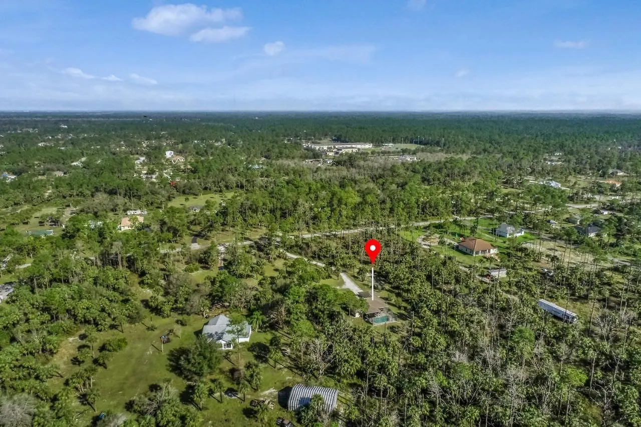 Oasis * North Naples