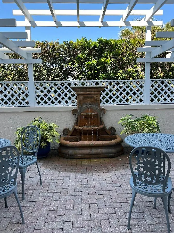 The Capri Hotel