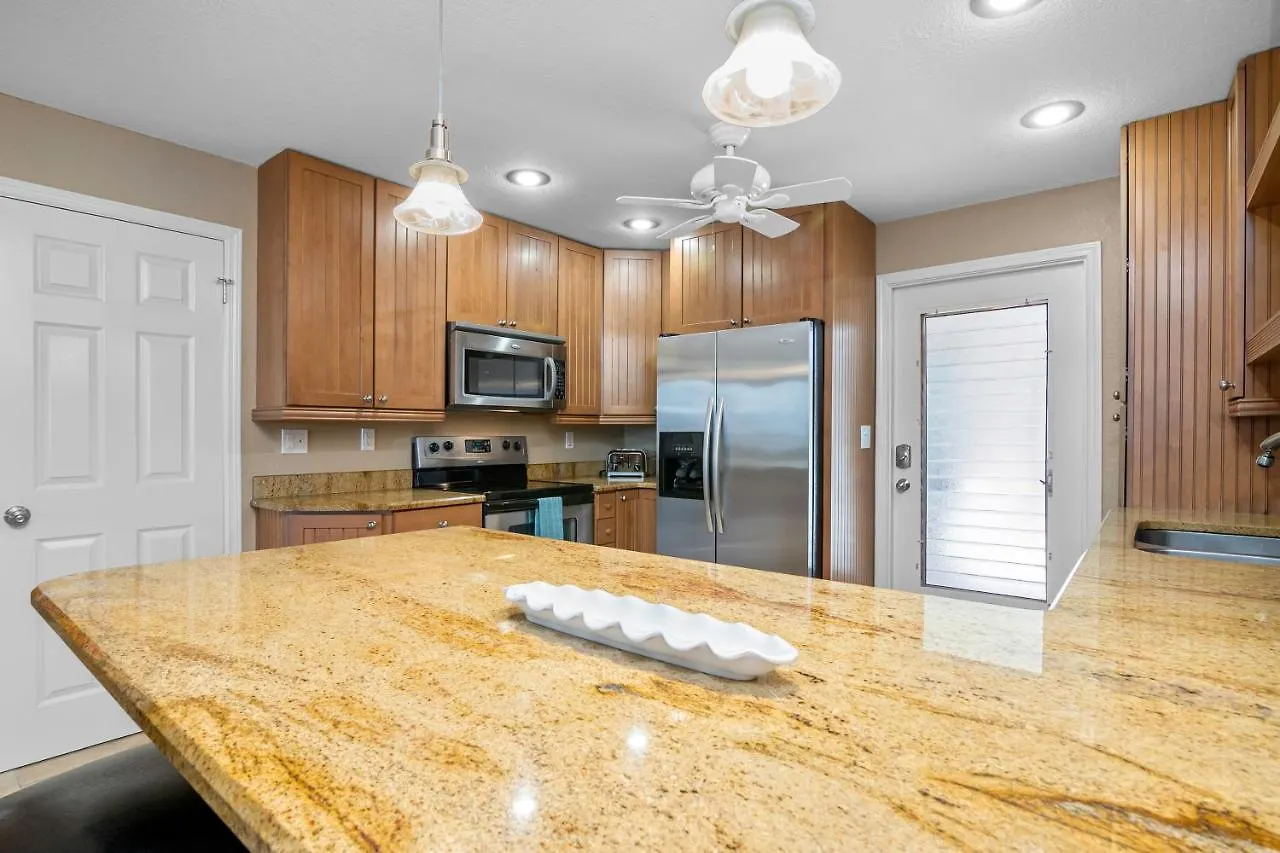 Tropical Oasis 809 North Naples