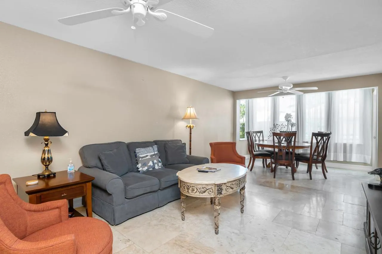Tropical Oasis 809 North Naples