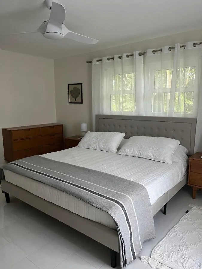 Апартаменты Great Location With View Нейплс