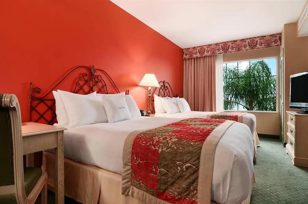 מלון Doubletree By Hilton 4*