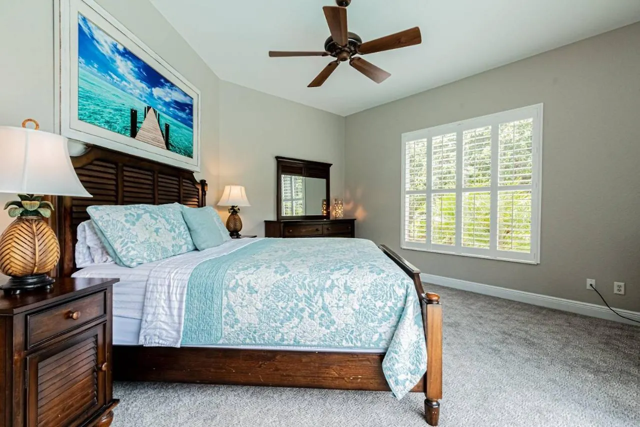 Briarwood 974 Tivoli Court * North Naples