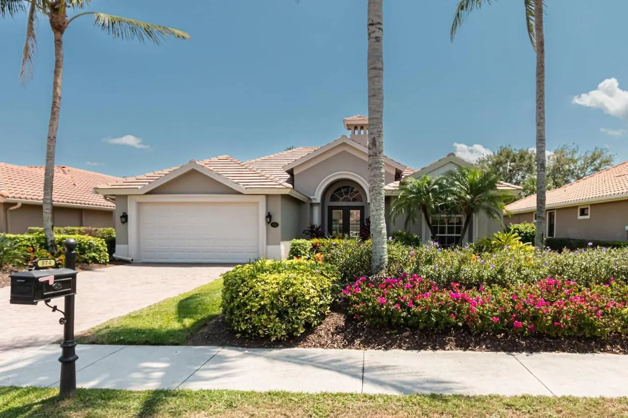 Briarwood 974 Tivoli Court North Naples