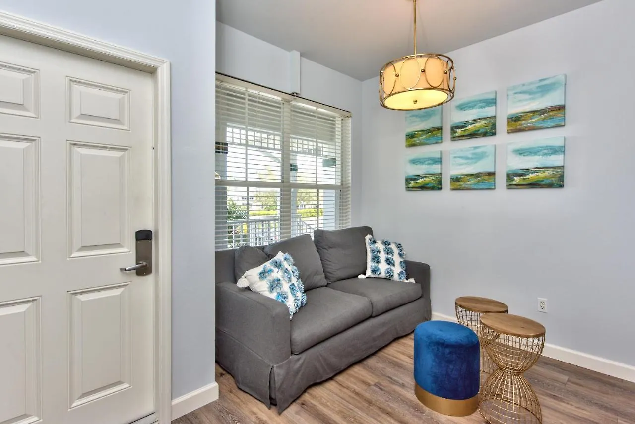 Solterra, Luxury Condo, Pool In Greenlinks *
