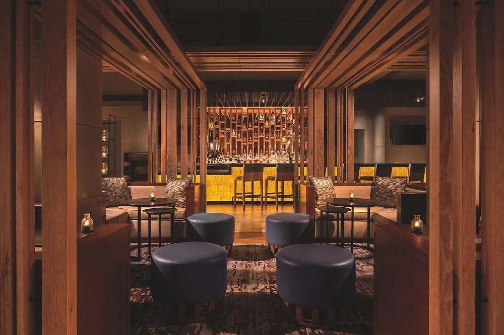 The Ritz-carlton