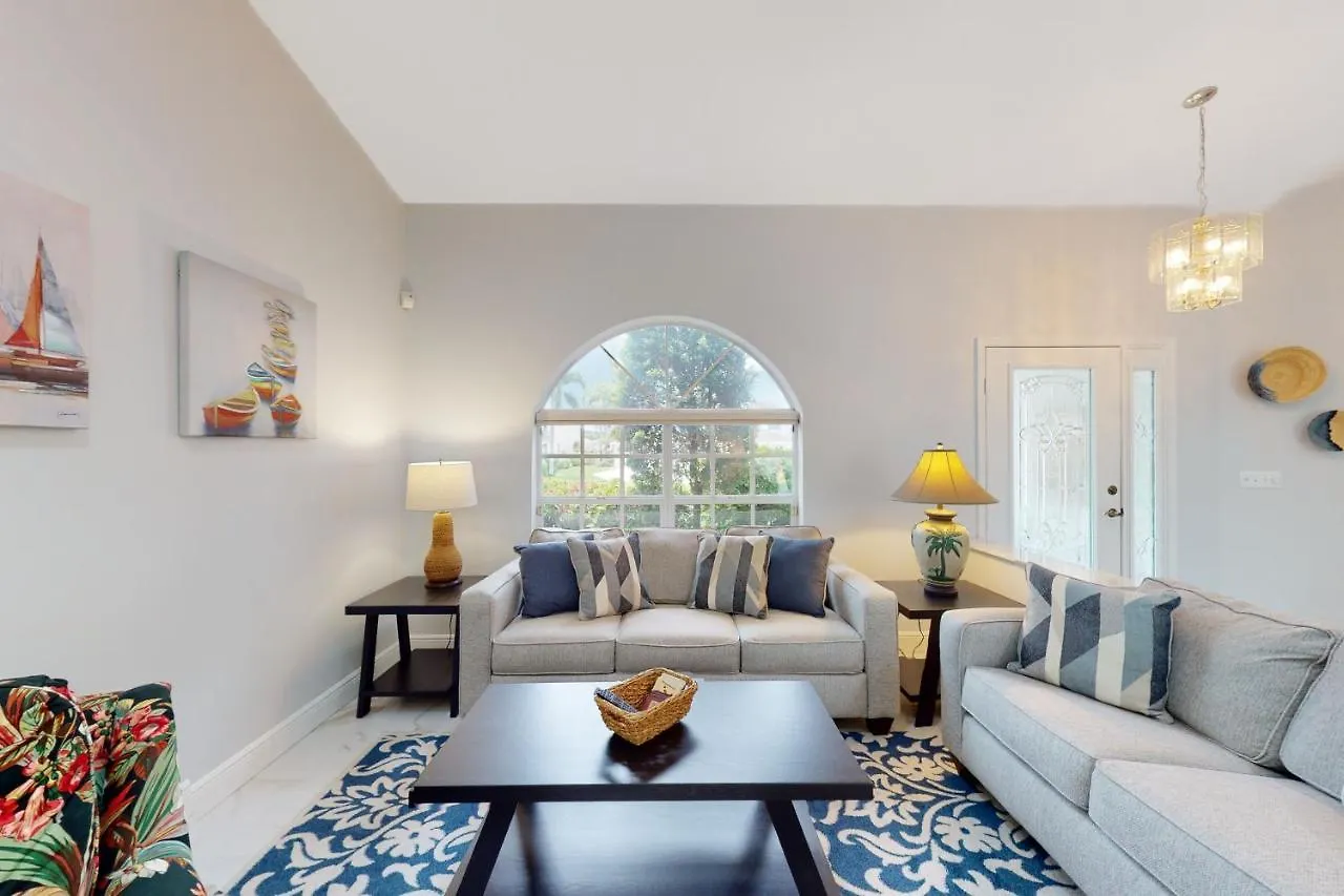 Piccadilly Place North Naples