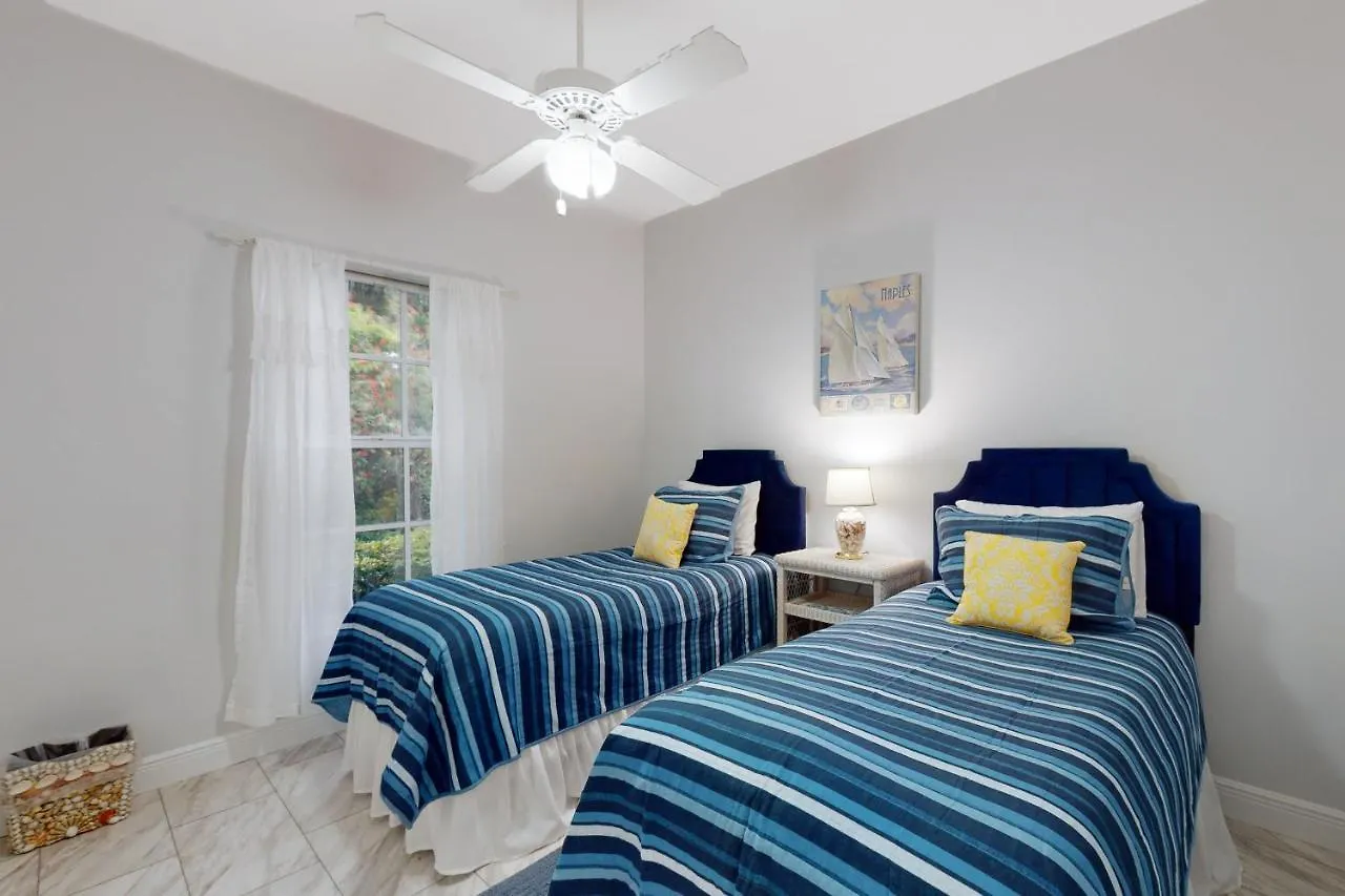 Piccadilly Place * North Naples