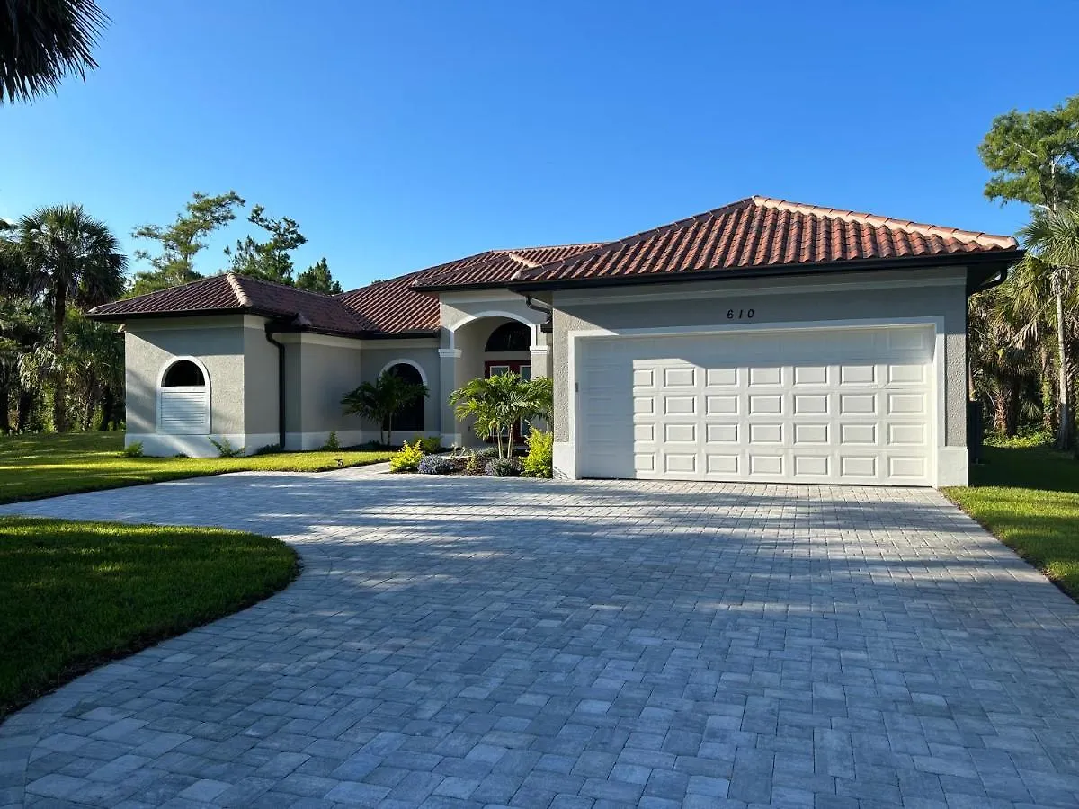 Casa Campagnola Heated Pool/hot Tub Outdoor Kitchen * North Naples