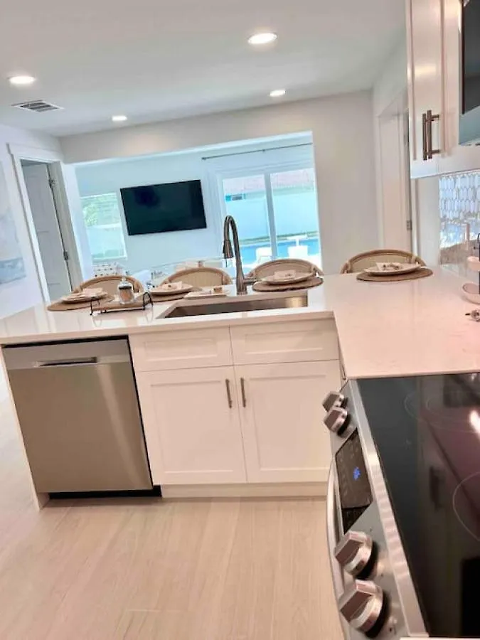 102nd Christina Jason Maria Moore And Sea Pool * North Naples