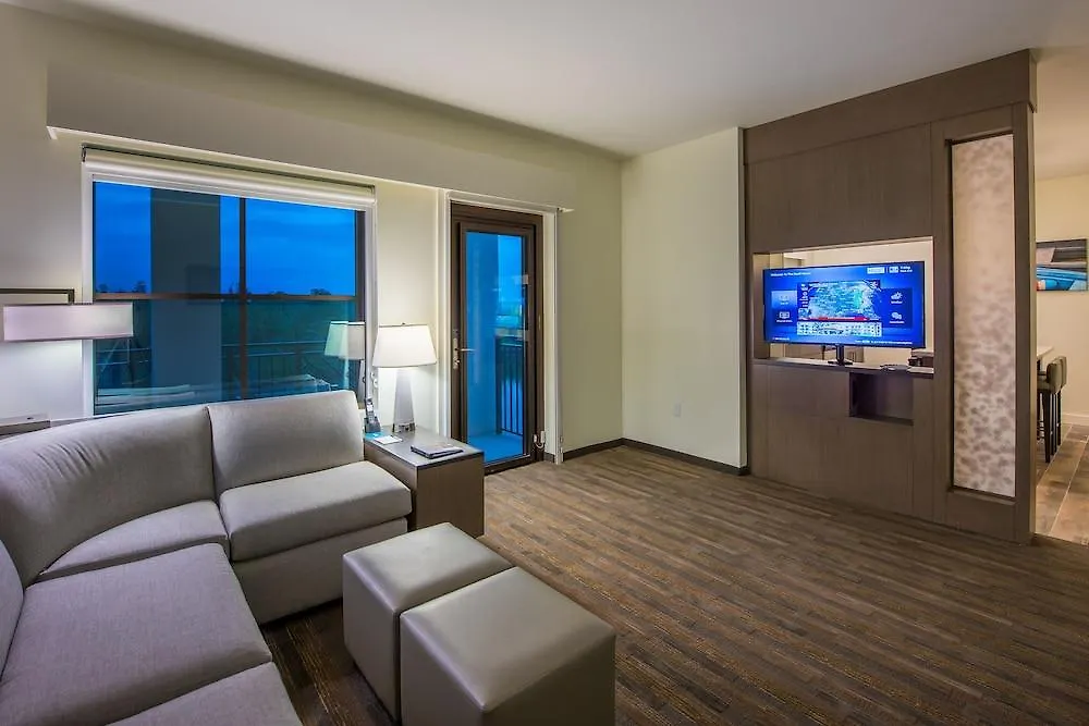 Hyatt House 5th Avenue Hotel