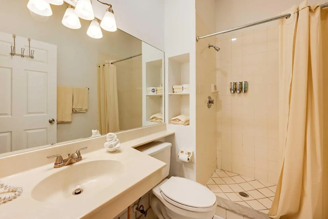 Cozy Retreat With Community Pool And Water View Apartament Naples
