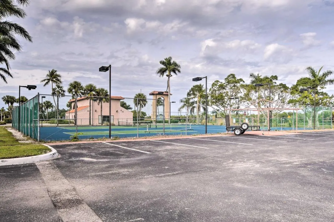 Getaway With Fire Pit And Grill! Apartamento North Naples