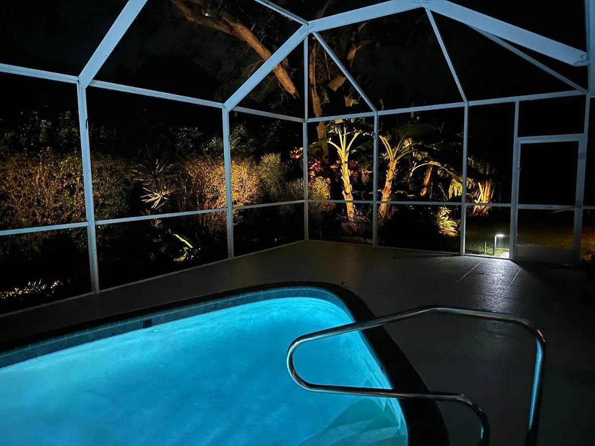 Florida House, 4br 2bt With Private Pool Oasis * North Naples